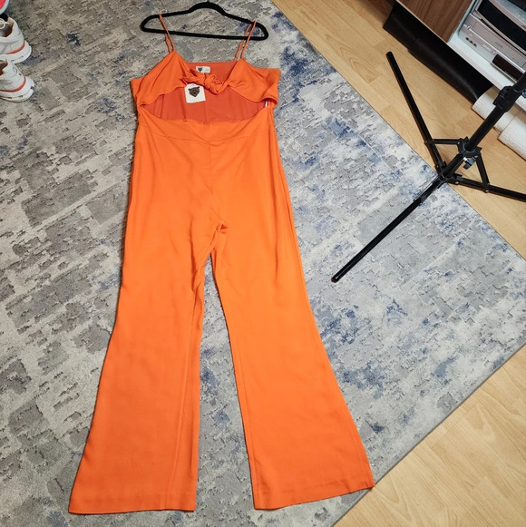 NWT Lita By Ciara Orange Cutout Flare Jumpsuit Viscose women's size XXL - Picture 8 of 14
